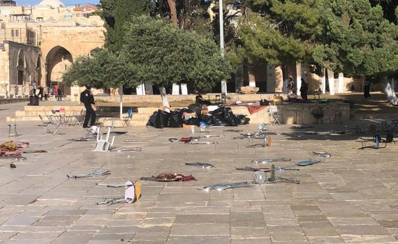 התפרעויות בהר הבית: מחבלים יידו אבנים