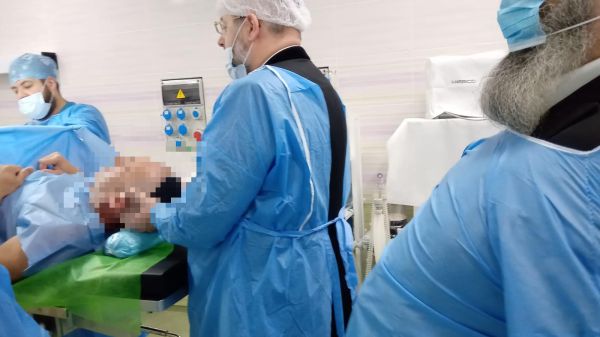 אחרי 20 שנה הסכים היהודי לעבור ברית, בתנאי אחד