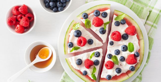 טעים וקל: כך תכינו עוגה לשבת ב-5 דקות. צפו