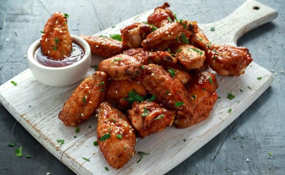 לעוף איתם: מתכונים מנצחים לכנפיים עסיסיות