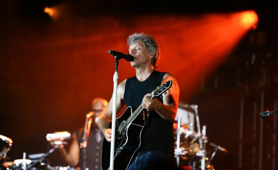 רוצים כרטיסים להופעה של בון ג'ובי בישראל?