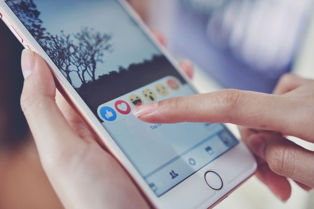 בקרוב בפייסבוק: דרך חדשה להגיב במהירות לפוסטים