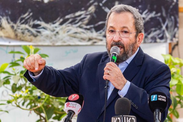 "מיארה מתנהגת מצויין": תכנית ברק להפלת הממשלה