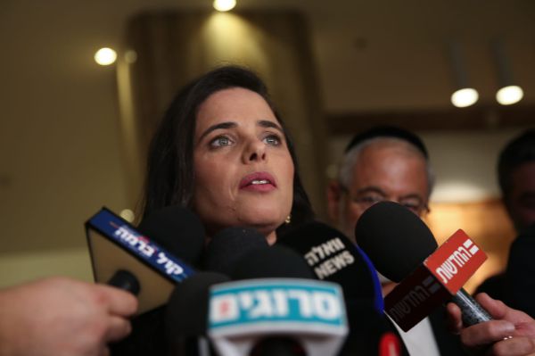 שקד: "שרות משותף זה עניין מורכב בציונות הדתית"