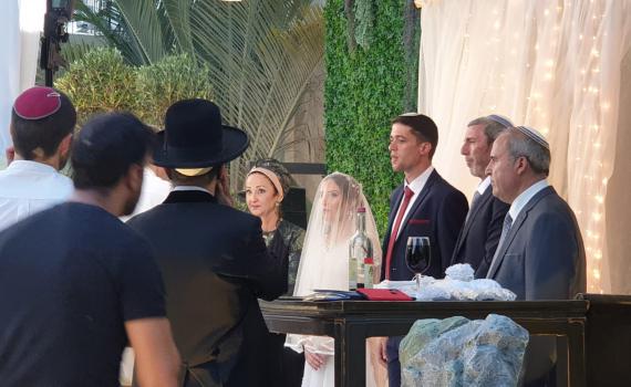 בנו של הרב רפי פרץ התחתן. צפו בכל המי ומי