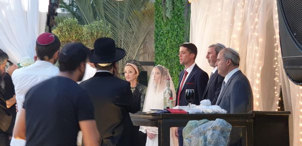 בנו של הרב רפי פרץ התחתן. צפו בכל המי ומי