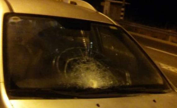 אם לחמישה כמעט נרצחה בפיגוע אבנים בשומרון