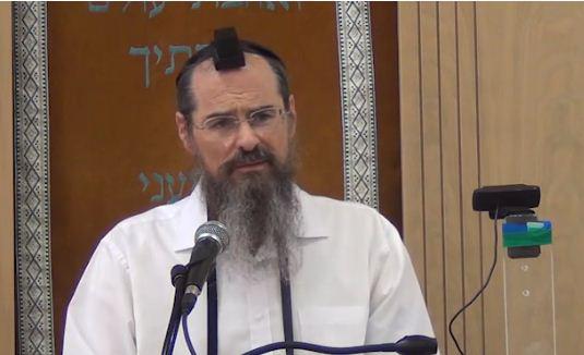 לראשונה בקולו: הרב טל מתייחס לסערה בתורת החיים. צפו