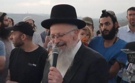 הרב שמואל אליהו: "הארץ מקיאה את הערבים"