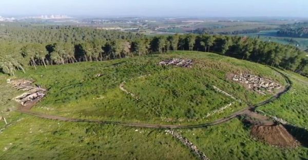 כמו שכתוב בתנ"ך: נמצאה העיר צקלג אליה ברח דוד