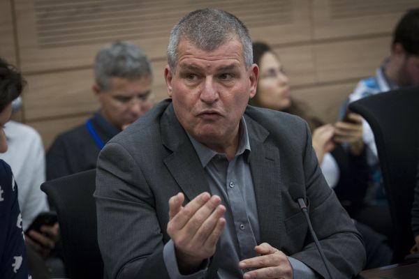 מיקי רוזנטל האשים את שקד בשחיתות וחשוף לדיבה