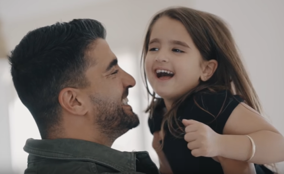 "הכי ישראלי שלי": משה פרץ משיק קליפ מרגש. צפו