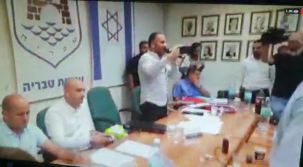 התקציב לא עבר; רון קובי נכשל והולך הביתה