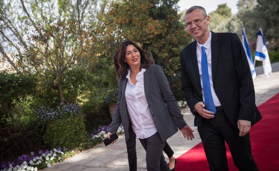 רגב נגד בנט ושקד: "שכחו מזה, תעשו איחוד אמיתי"