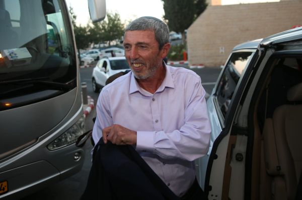 משא ומתן דחוק: לחץ על הרב רפי לוותר על תיק ירושלים