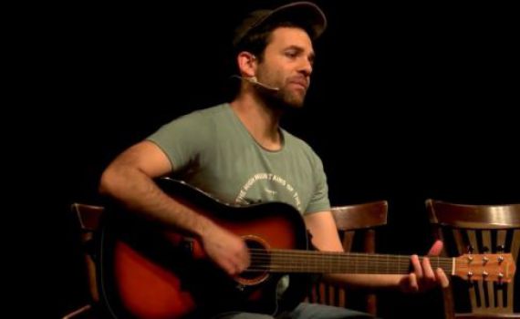 עלה לרשת: שיר הכלב מתוך המופע של אנדרדוס 1