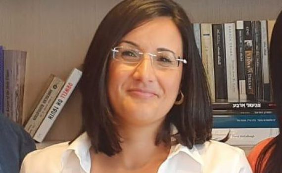 שגית פרץ: "הרב אבינר יודע שמותר ורצוי להצביע לאישה"