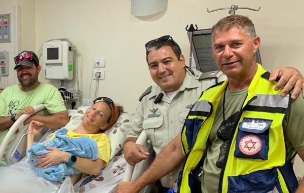מזל טוב: שוטרי מג"ב יילדו אישה מהגולן באמצע הדרך