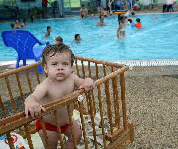 פעוטה בת 3 טבעה בבריכה בבית באילת; מצבה קריטי