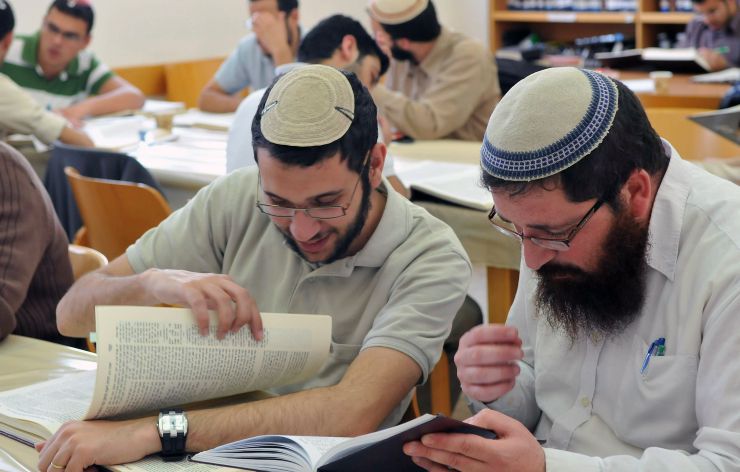 לא הנוסח: הבעיה האמיתית של הספרדים בישיבות הסדר