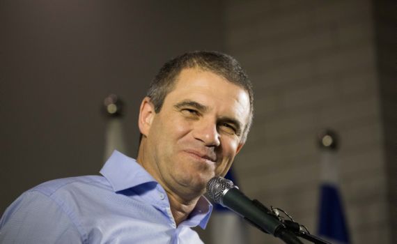 מתחת לאף: החיבור שיעביר את בנט את אחוז החסימה