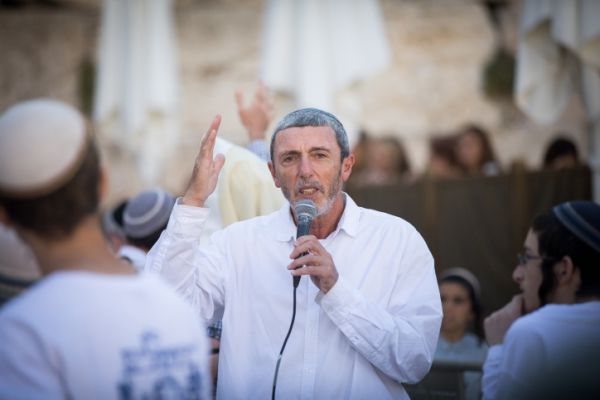 הרב פרץ לא מוותר לשקד: "היו"ר צריך להיות דתי"