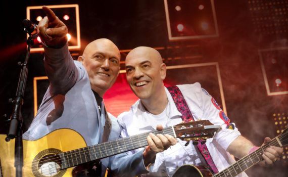 'ובלילה': שלומי שבת ופבלו רוזנברג בשיר חתונות חדש