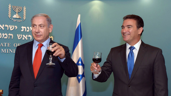 העדה בתיק 1,000: ראש המוסד קנה סיגרים לנתניהו