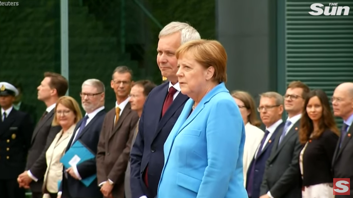 בגרמניה מודאגים, אך מרקל מרגיעה: "אני בסדר גמור"