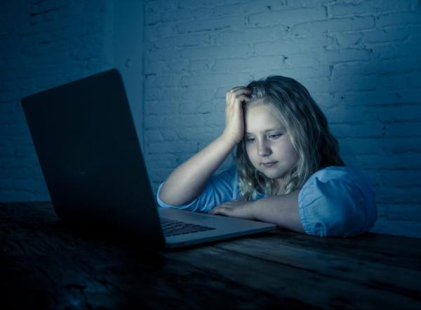 חופש זה לא תירוץ: שומרים על הילדים ברשת