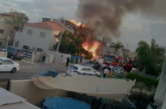 צפו: כך הוצת הבית של הגננת המתעללת