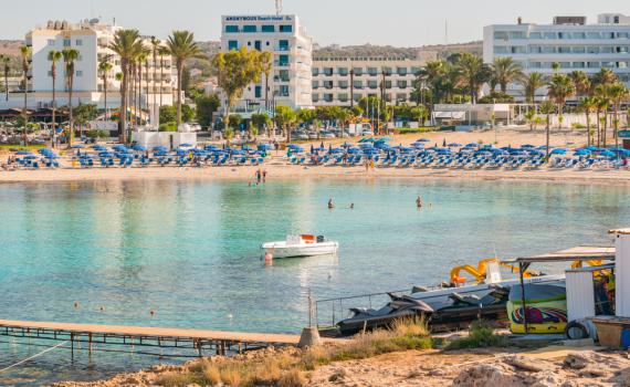 חקירת האונס בקפריסין: 9 מהחשודים מכחישים קשר