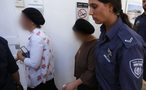 הוארך מעצרן של המטפלות החשודות בהתעללות בתקוע