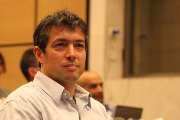 הנדל: ימין חזק? משחררים מחבלים ומפנים יישובים