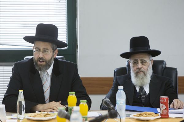 שימוע למנהל מחלקת היבוא ברבנות: חשוד בקבלת שוחד