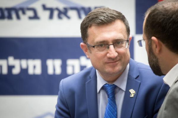 בישראל ביתנו מגיבים: "יריד תעסוקה ברחוב בלפור"