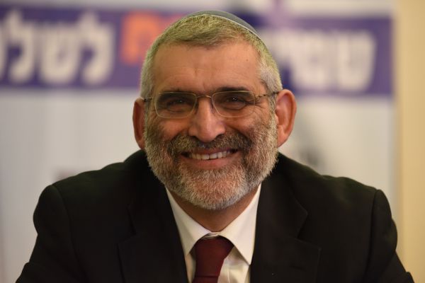 העליון: פסילת בן ארי כי קרע את הברית החדשה