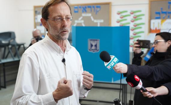 פייגלין הכריז: ביום ראשון בחירות על ראשות זהות