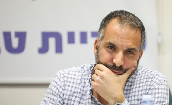 נכשל: רון קובי יזומן לשימוע במשרד הפנים