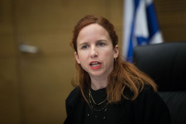 "הזיה": התנאי שהביא לביטול הראיון עם סתיו שפיר