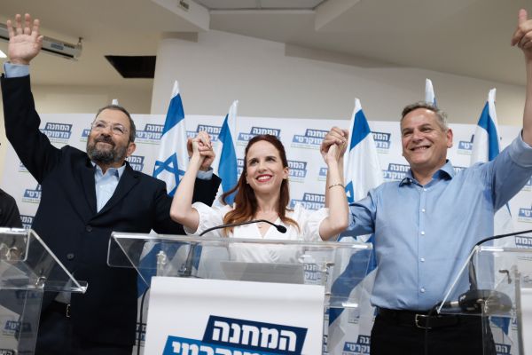 סקר ראשון: המחנה הדמוקרטי 8 מנדטים