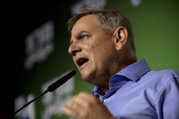 השמאל תוקף את האיחוד: "ימין הומופובי וגזעני"