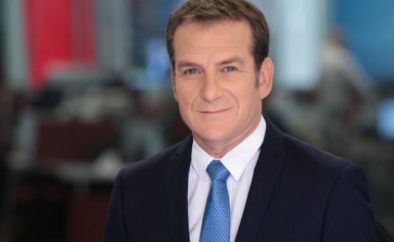 בגיל 51: דני קושמרו חובק בת בכורה