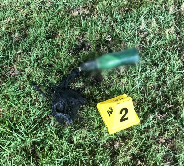 צפו: בקבוקי תבערה הושלכו הבוקר לעבר תחנת משטרה