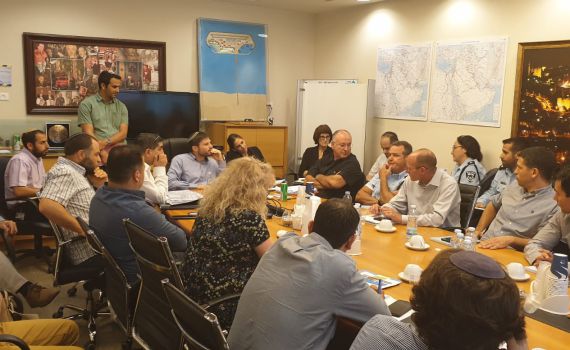 סמוטריץ' זימן דיון על ההרוגים בכבישי יו"ש