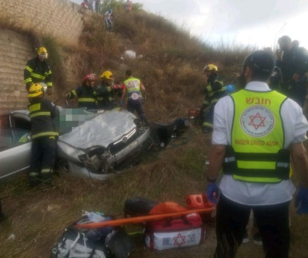 תאונה קשה: רכב ובו שתי נשים התדרדר לתהום