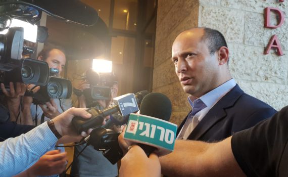 בנט לקראת המשא ומתן: "מצפה שיהיה ייצוג לכולם"