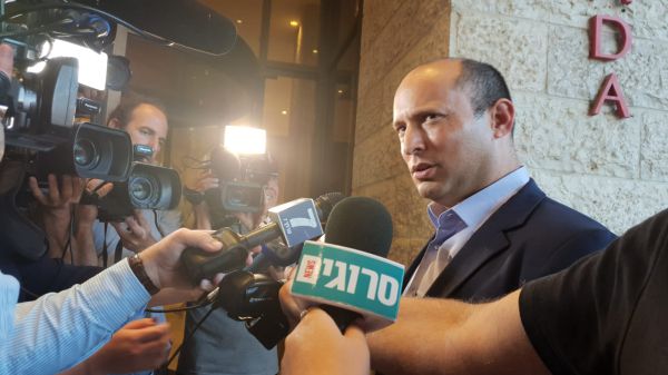 בנט לקראת המשא ומתן: "מצפה שיהיה ייצוג לכולם"