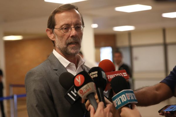 לא מתאחדים: זהות רצה ברשימה עצמאית