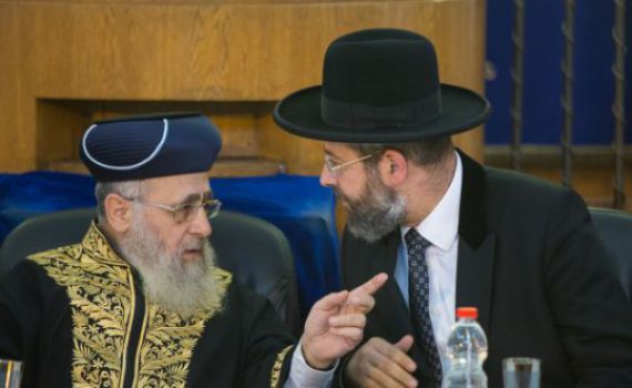 הרבנים הראשיים: הרב שטיינזלץ היה מגדלור לרבים